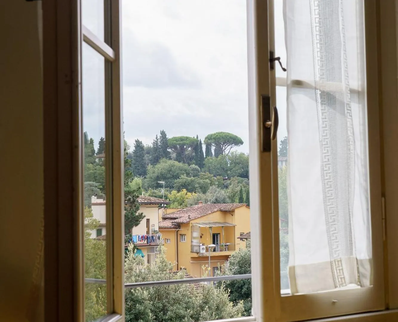 Spacious And Pleasant 2-Br Apt Firenze 0*,